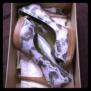 Cole Haan wetlands snake Peep Toe Nike Air pump